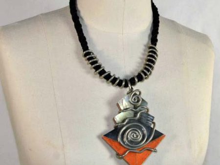 Vintage 80s Mother of Pearl Post Modern Necklace, Handcrafted Reversible Pendant Necklace Fashion