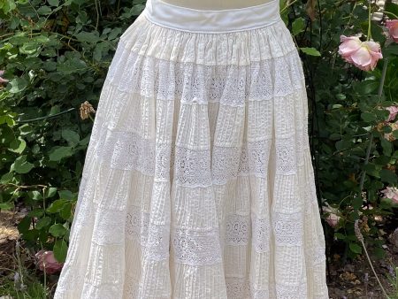 Vintage 60s White Lace Mexican Festival Skirt 22  Waist XXS For Sale