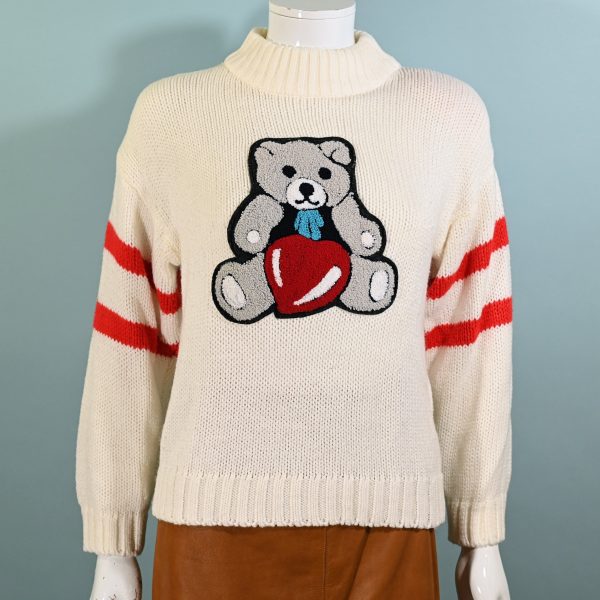 Vintage White Sweater Bear Heart Patch, Acrylic Novelty Pullover Sweater Hot on Sale