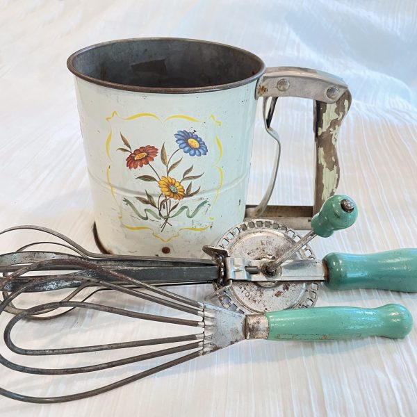 Vintage Painted Flour Sifter, Kitchen Chippy Cottage Decor Hot on Sale